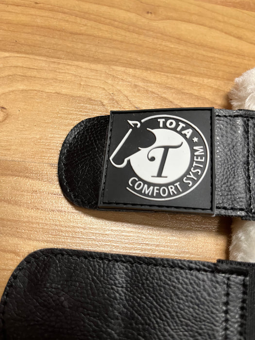 Tota Comfort Sport Boot - Black with White Fleece