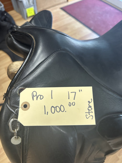 #116 - PRO 1 17" CLOSEOUT SADDLE