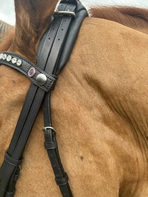 Tota Comfort System Nassau PRO Double w/ Reins AND THROAT LATCH